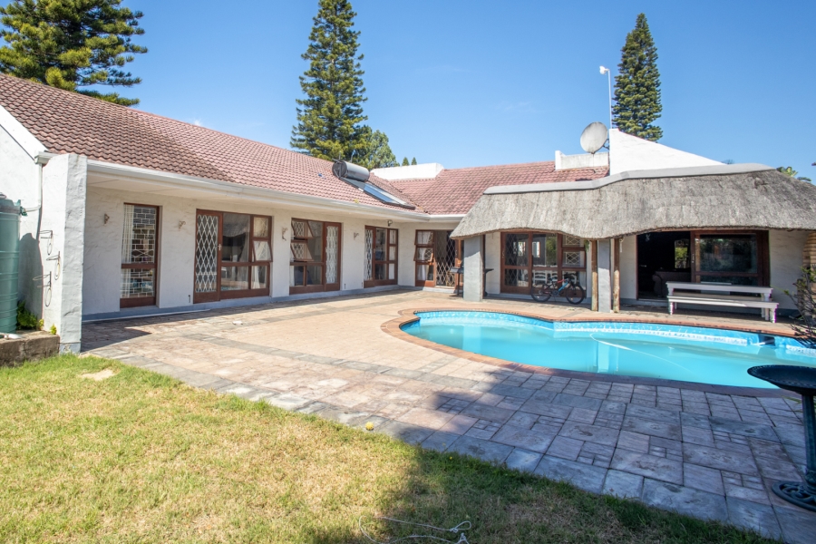 4 Bedroom Property for Sale in Blue Bend Eastern Cape